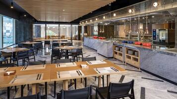 Colazione (147 CNY a persona)