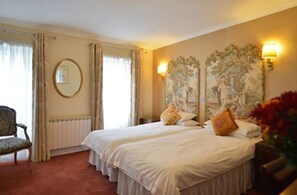 Standard Twin Room | In-room safe, individually decorated, individually furnished