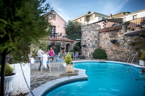 Piscina a l'aire lliure 
