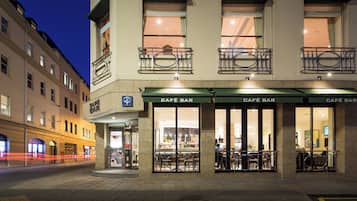 Cafe