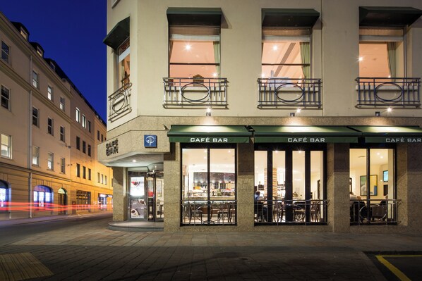 Cafe