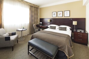 Executive Double Room | In-room safe, desk, iron/ironing board, free WiFi