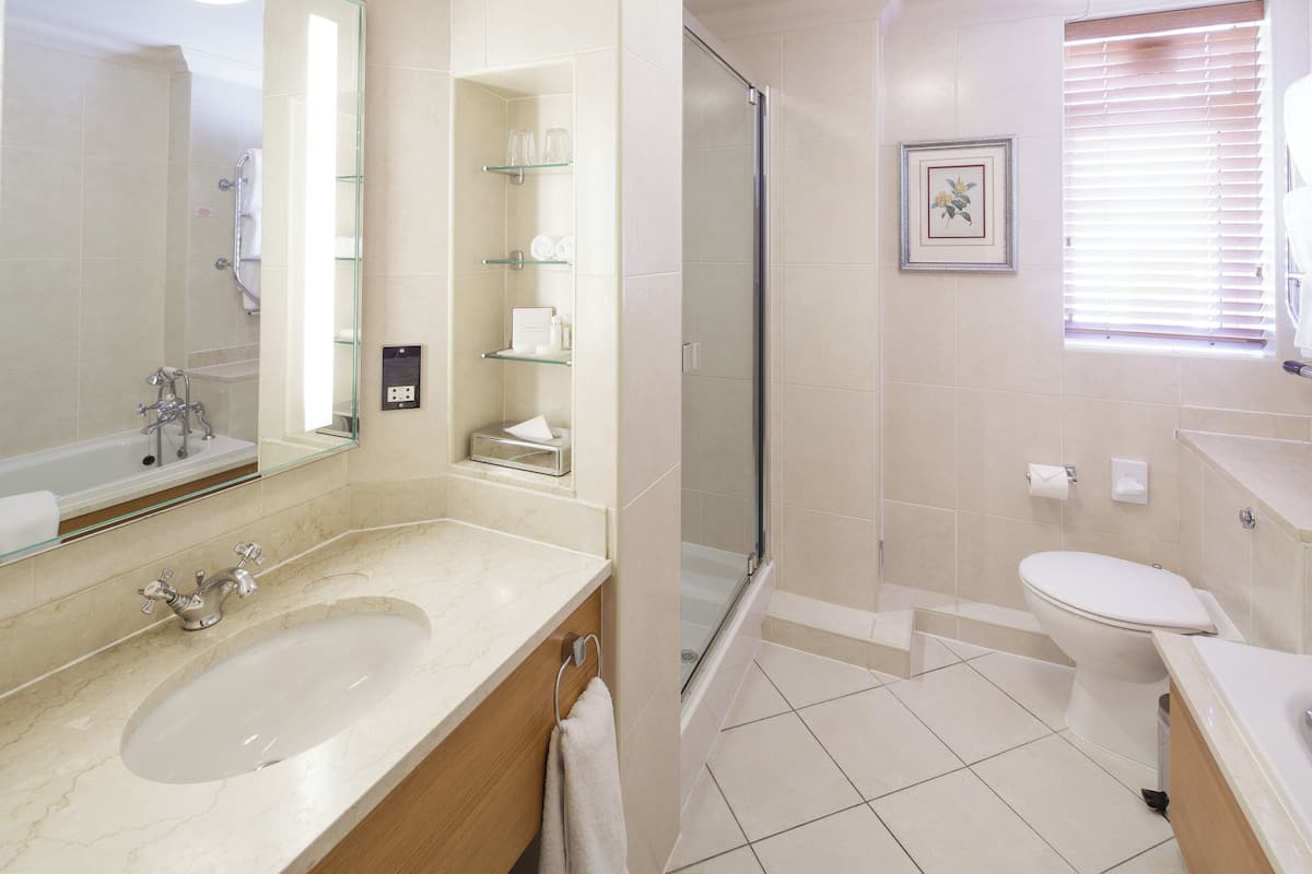 room, harbour view | in-room safe, desk, iron/ironing board, free wifi