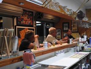 Bar (in der Unterkunft)