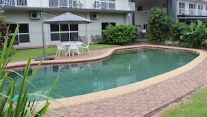 Outdoor pool - Barrier Reef Motel (Mighell)