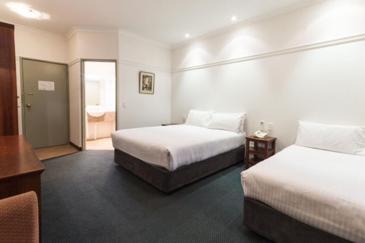 Queen Triple Room