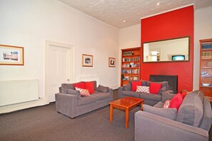 Interior - Ansonia on Lydiard Hotel (Ballarat)