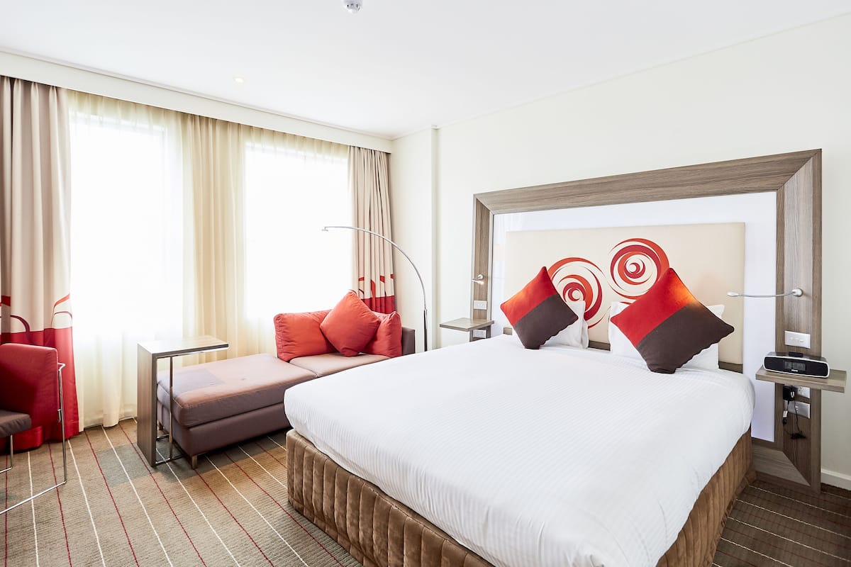 premium bedding, in-room safe, desk, blackout curtains