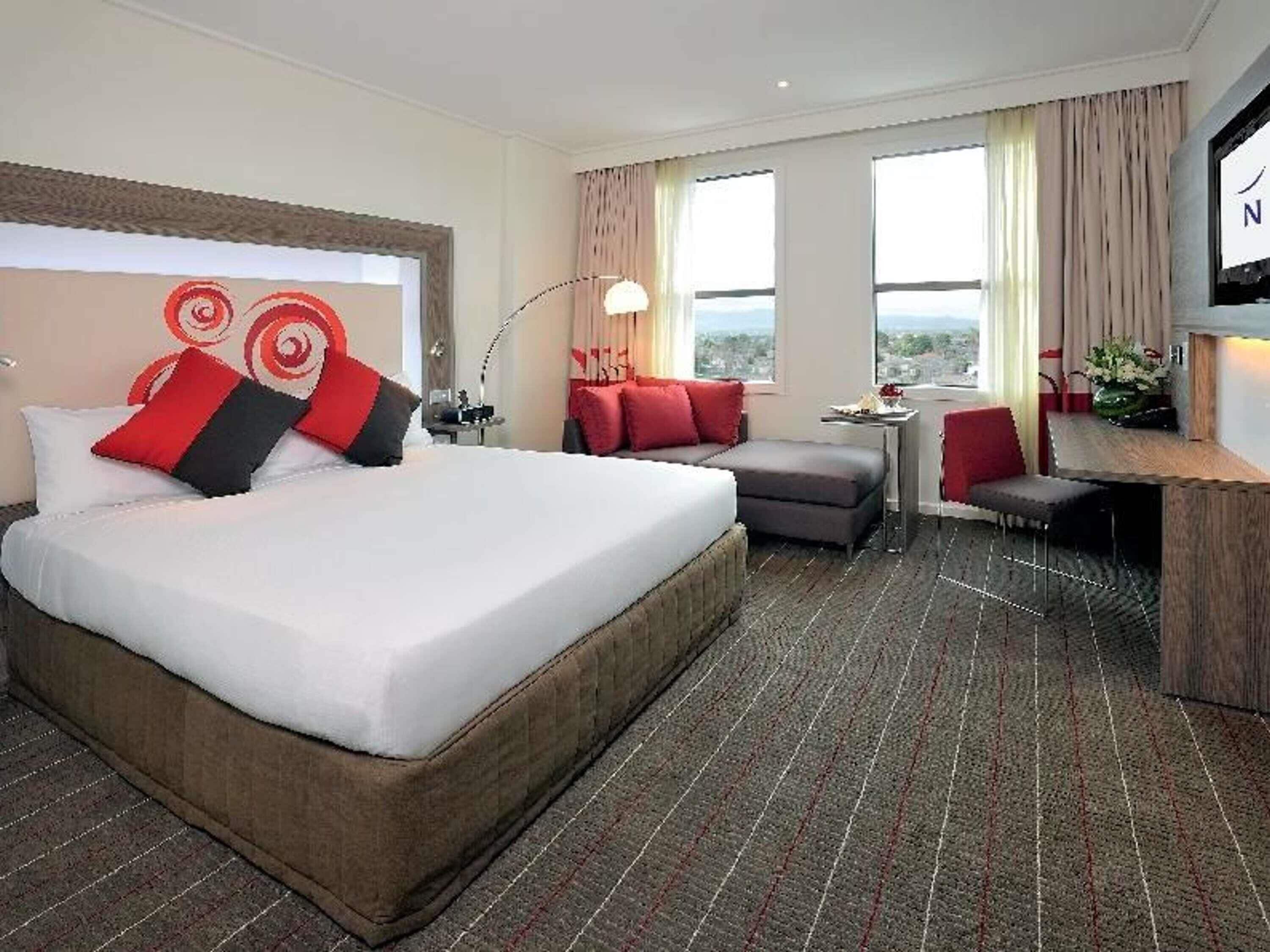 Superior Room, 1 King Bed