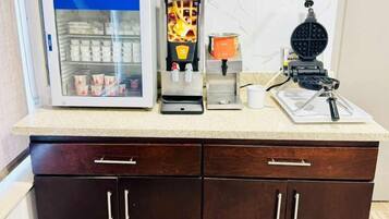 Dagelijks continentaal ontbijt inbegrepen