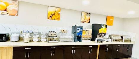 Free daily continental breakfast
