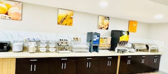 Comfort Inn & Suites Montgomery East Carmichael Rd