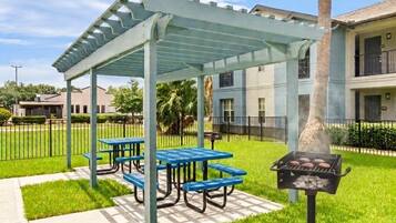 BBQ/picnic area