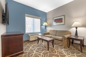 Suite, Multiple Beds, Accessible, Non Smoking (Bathtub)