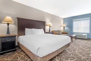 In-room safe, iron/ironing board, free cots/infant beds, rollaway beds - Best Western Plus Eau Claire Conference Center (Eau Claire)