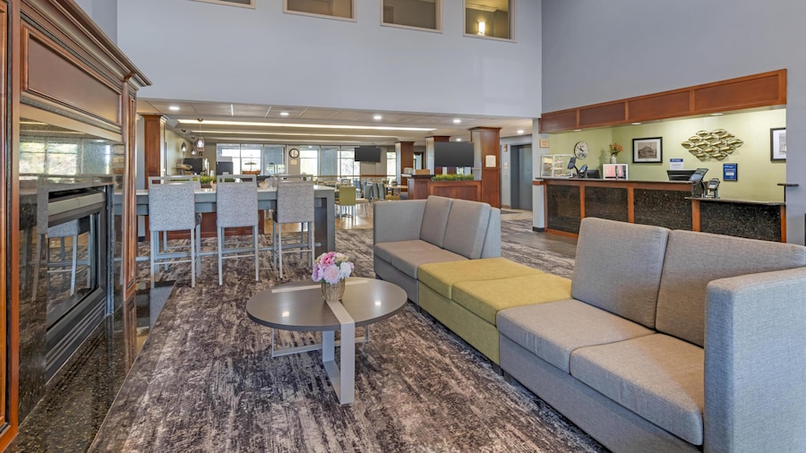 Best Western Plus Eau Claire Conference Center