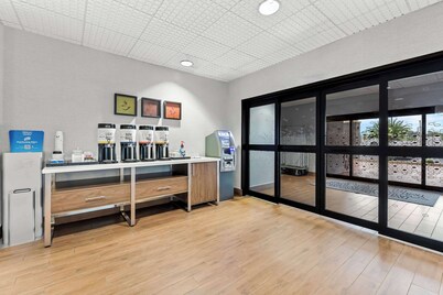 Hampton Inn Florence Midtown near University of North Alabama