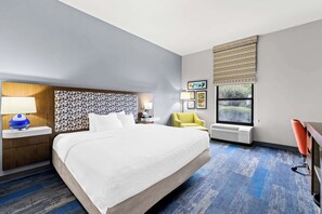 1 bedroom, iron/ironing board, free wired Internet, bed sheets