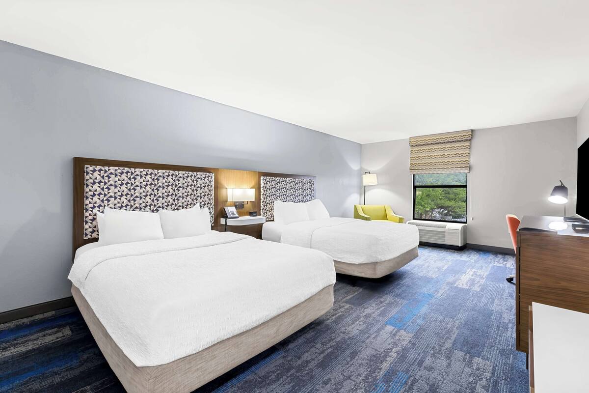 1 bedroom, iron/ironing board, free wired internet, bed sheets