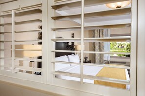 Junior Suite, 1 King Bed with Sofa bed | Premium bedding, down duvets, pillow-top beds, desk - Ayres Suites Ontario at the Mills Mall - Rancho Cucamonga (Ontario)