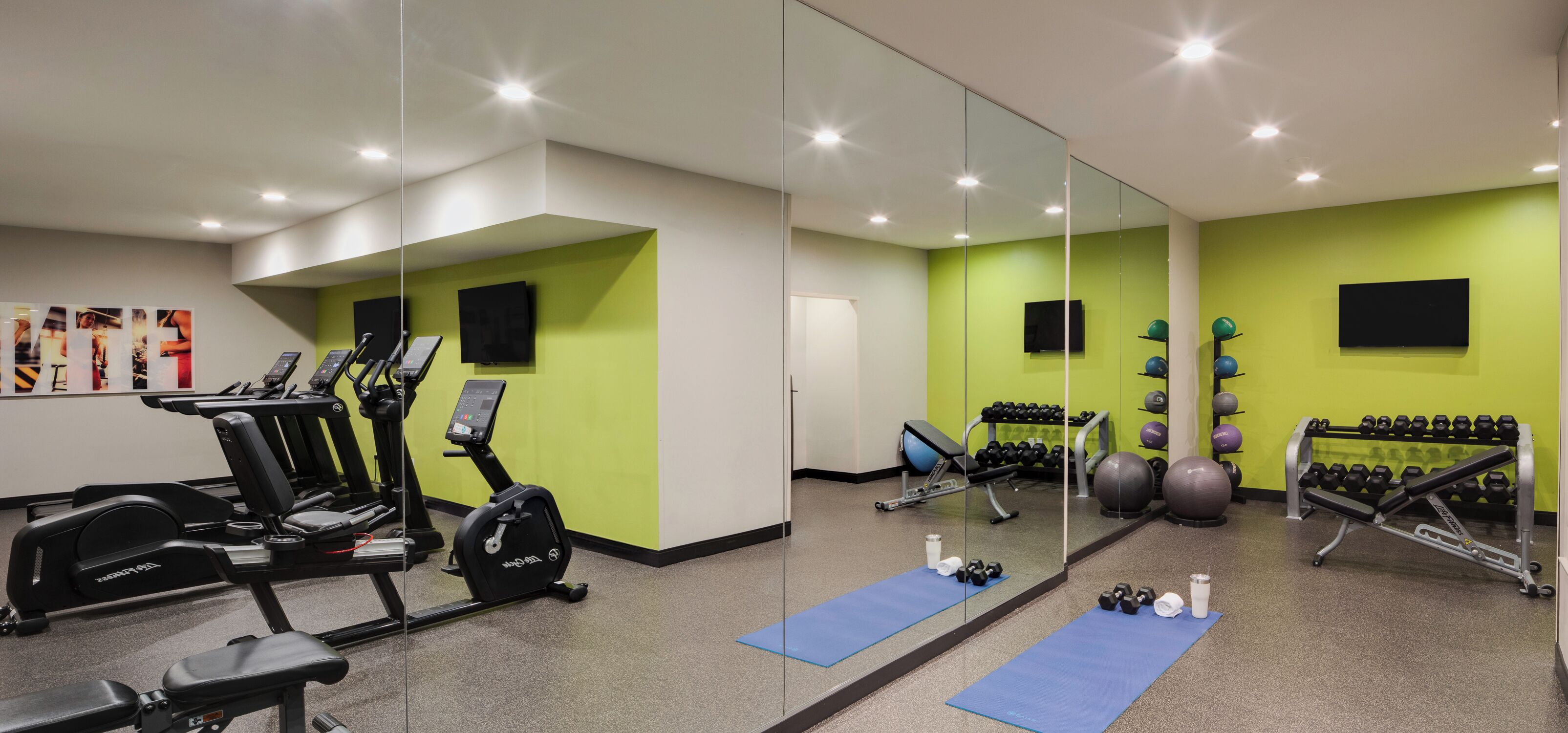 Foto - Ayres Suites Ontario at the Mills Mall - Rancho Cucamonga