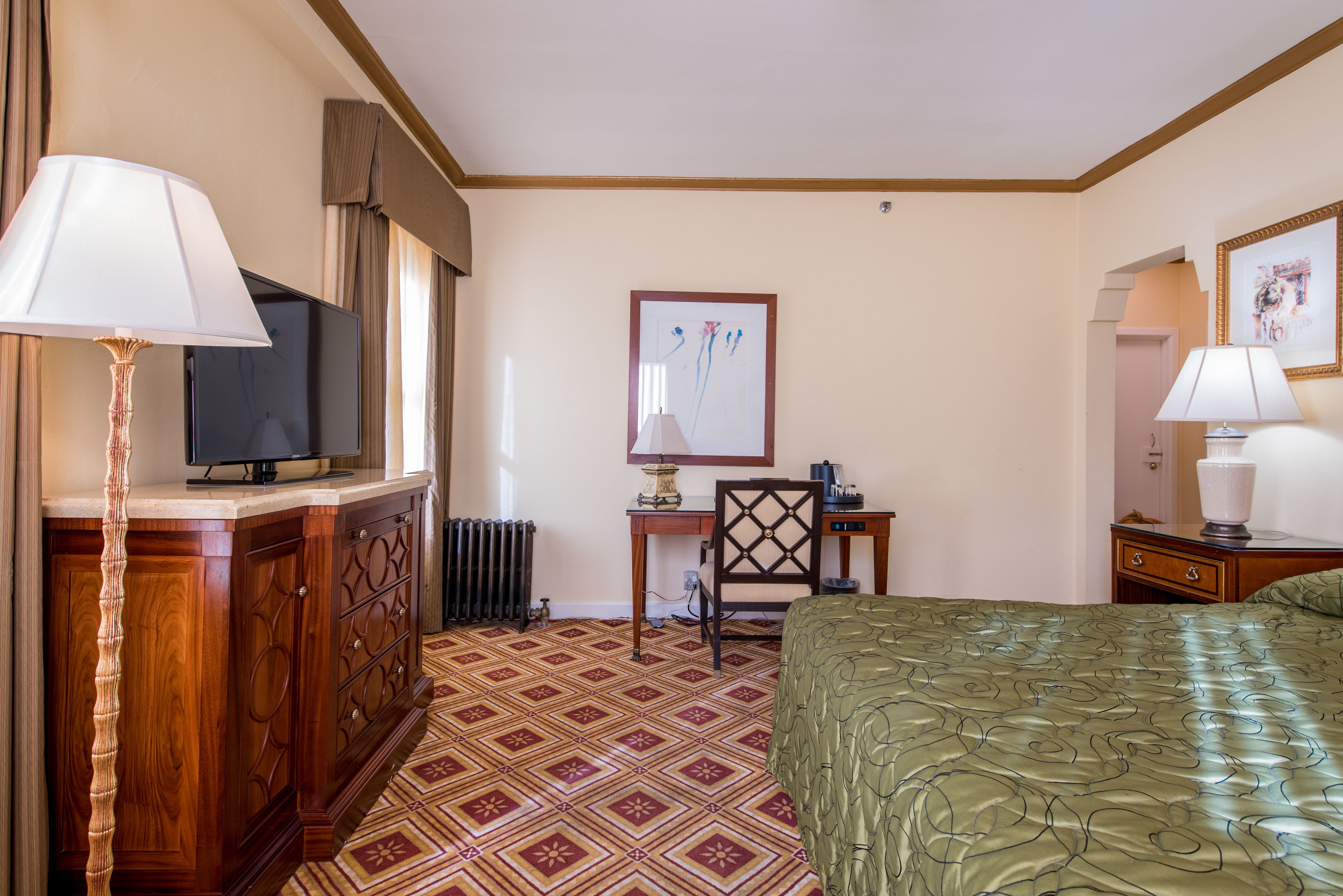 Foto - Embassy Hotel