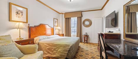 Room, 1 King Bed | Blackout drapes, iron/ironing board