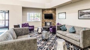 Flat-screen TV - Quality Inn & Suites Westminster - Broomfield (Westminster)