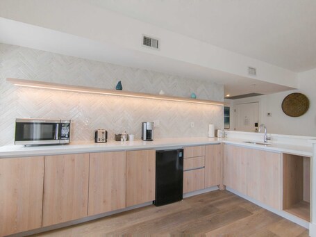 Bentley Hotel South Beach - Image 38