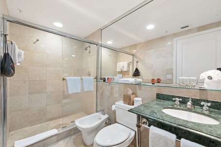 Bentley Hotel South Beach - Image 24