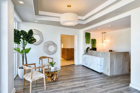 Bentley Hotel South Beach - Image 6