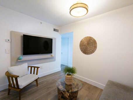 Bentley Hotel South Beach - Image 105