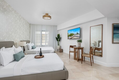Bentley Hotel South Beach - Image 14
