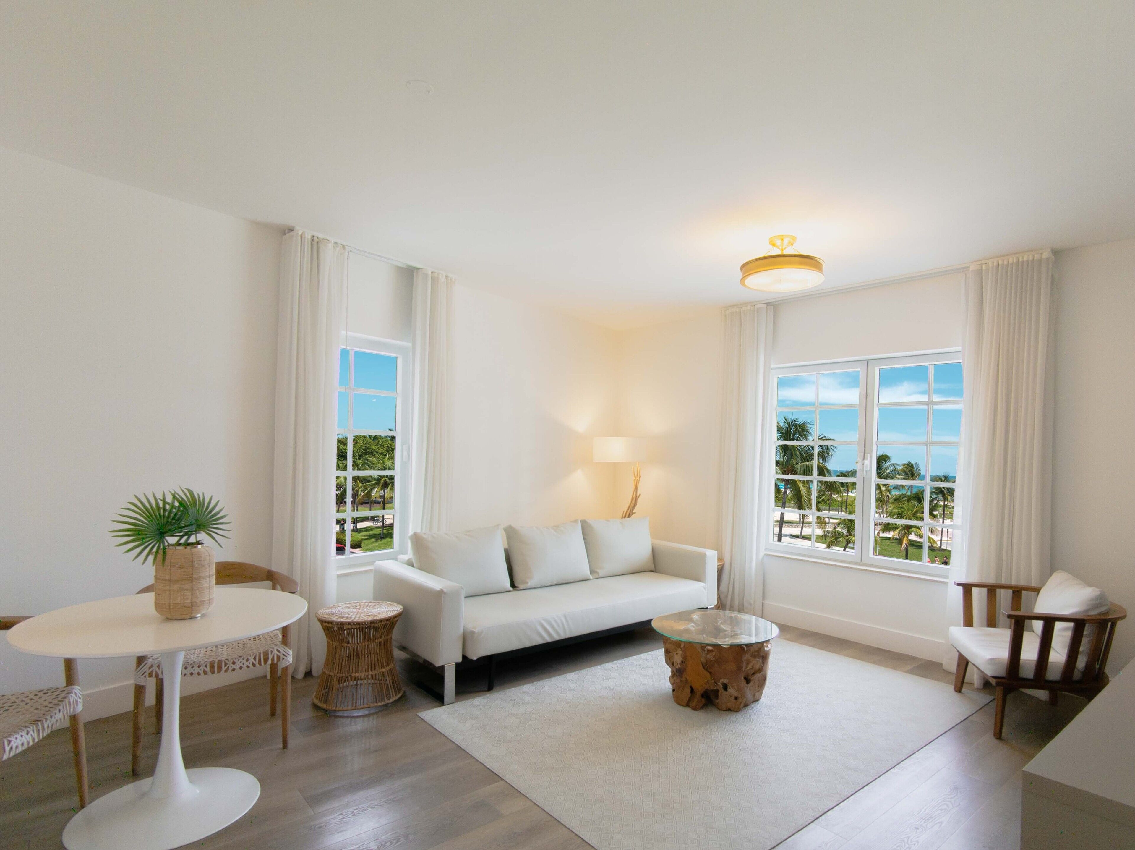 Televisión de pantalla plana, estación para iPod