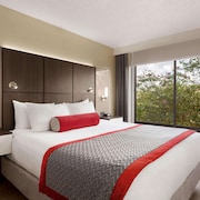 Ramada by Wyndham Suites Orlando Airport