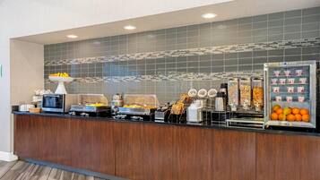 Free daily continental breakfast