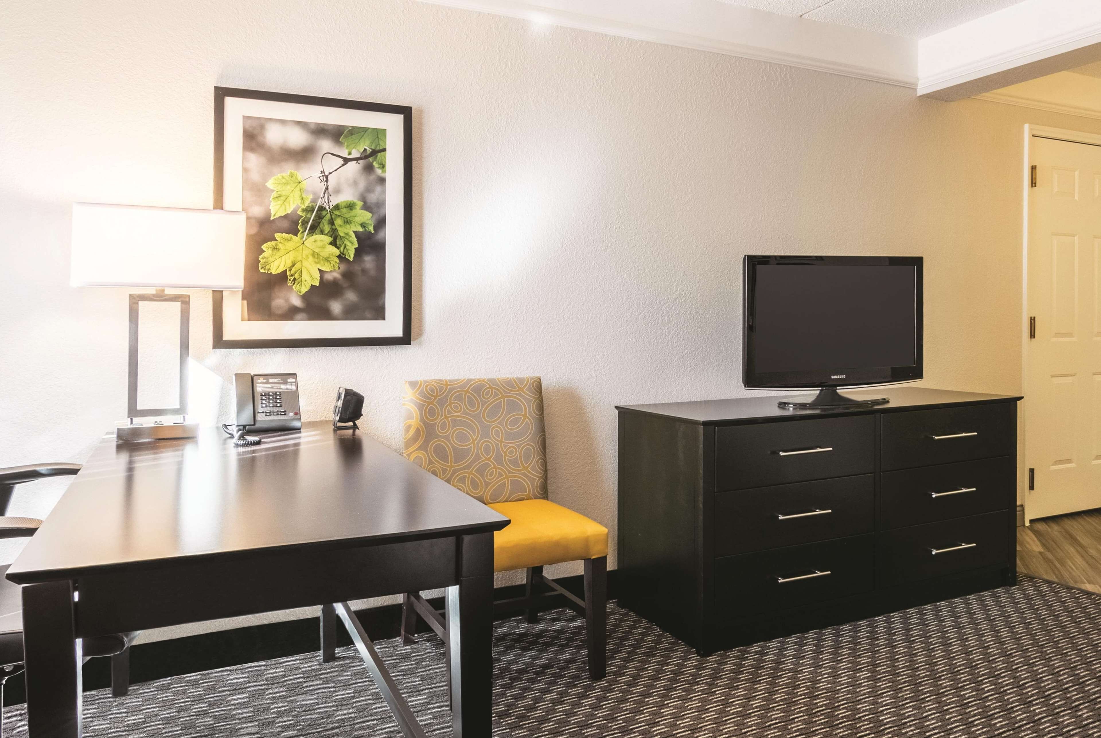 room, 1 king bed, non smoking | premium bedding, desk, iron/ironing board, free cots/infant beds