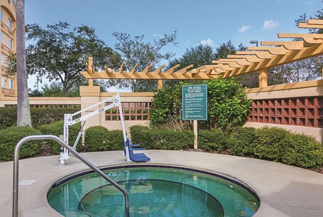 La Quinta Inn Suites by Wyndham Orlando Airport North - Image 19