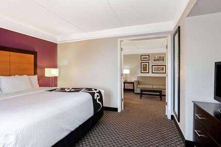 La Quinta Inn Suites by Wyndham Orlando Airport North - Image 67