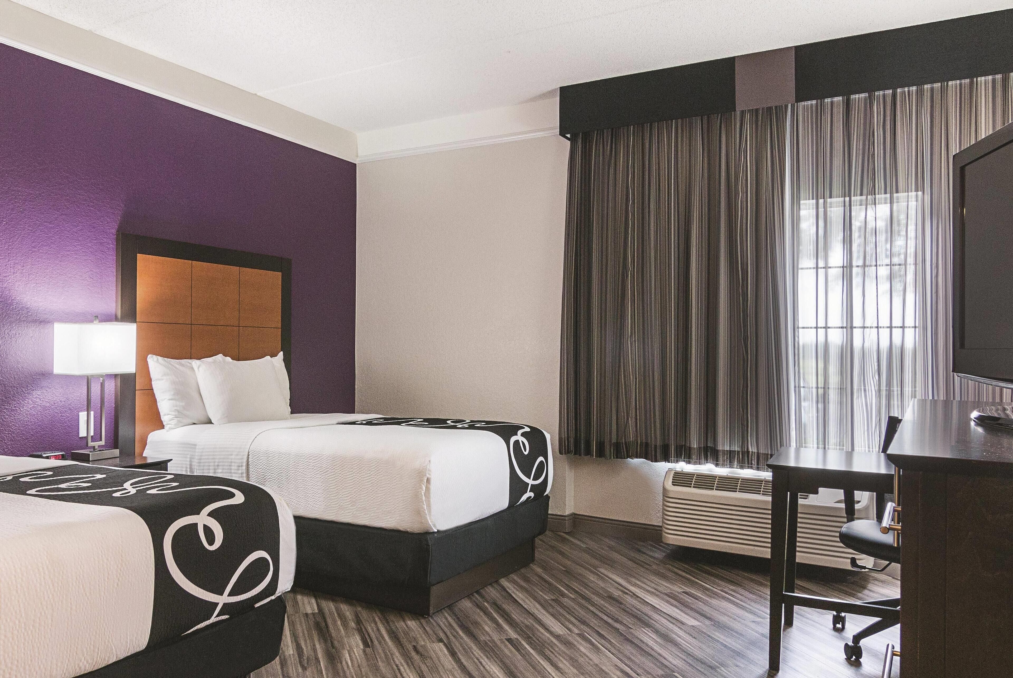 Foto - La Quinta by Wyndham Orlando Airport - On Property Food Trucks & Free Airport Shuttle!