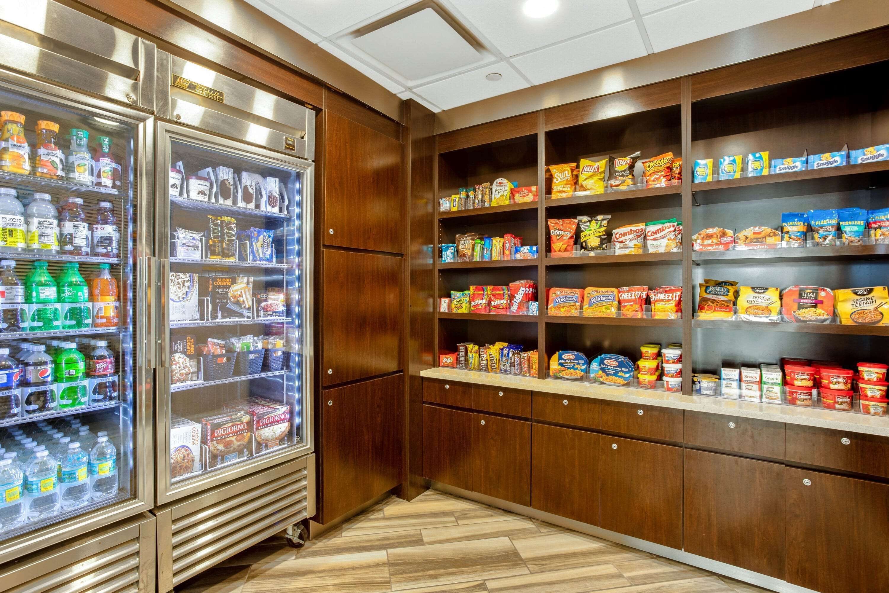 Photo - La Quinta by Wyndham Orlando Airport North - Free Airport Shuttle!