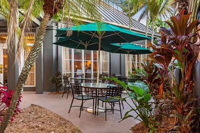 La Quinta Inn & Suites by Wyndham Ft. Lauderdale Plantation