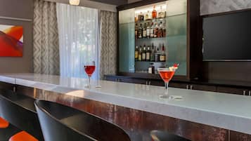 Bar (en la propiedad)