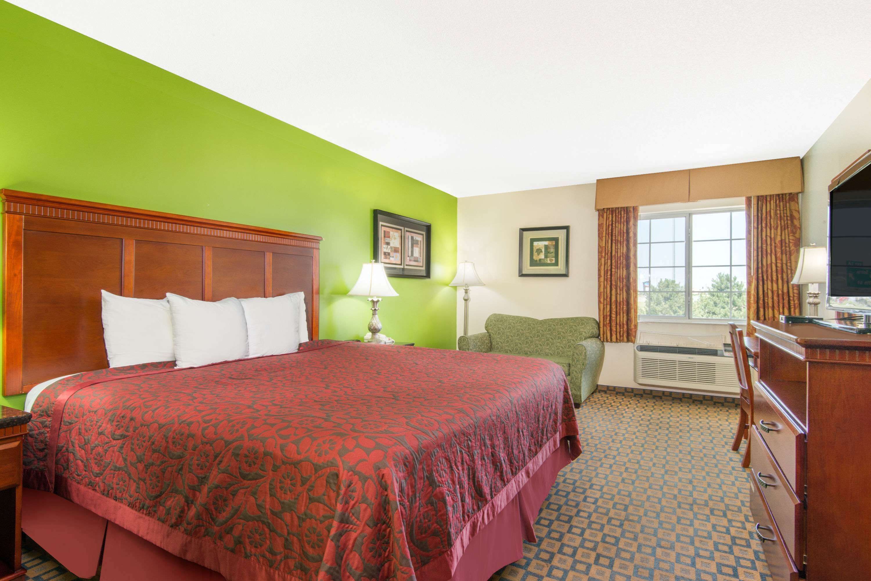 Desk, iron/ironing board, free cots/infant beds, free WiFi