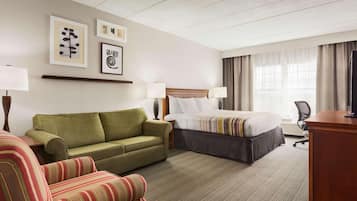 Studio Suite, 1 King Bed, Non Smoking | Premium bedding, down duvets, pillow-top beds, in-room safe