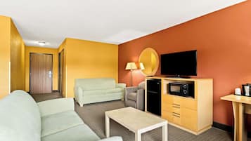 Standard Room, 1 King Bed, Non Smoking, Refrigerator & Microwave (Oversized Room) | Pillowtop beds, desk, blackout drapes, iron/ironing board