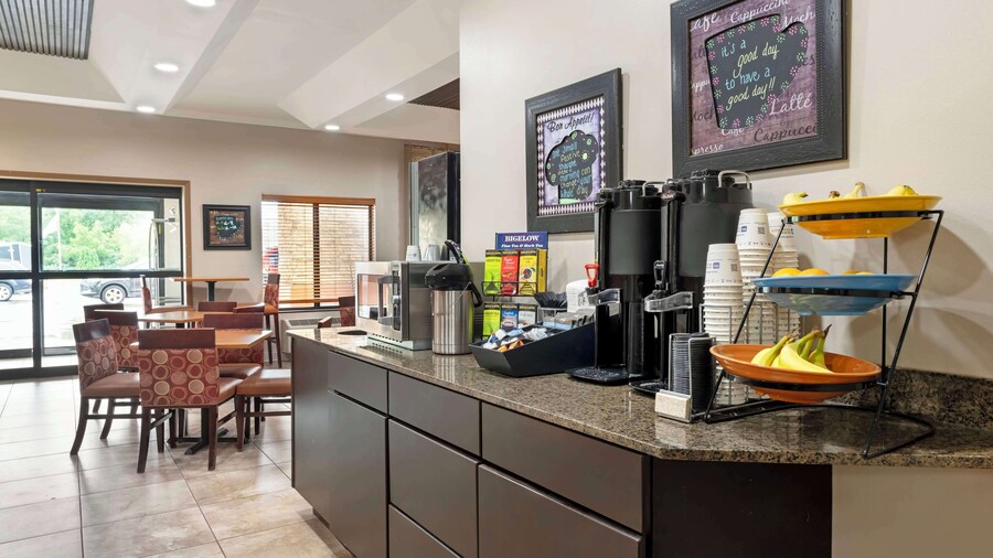 Best Western Plus Albert Lea I-90/I-35 Hotel