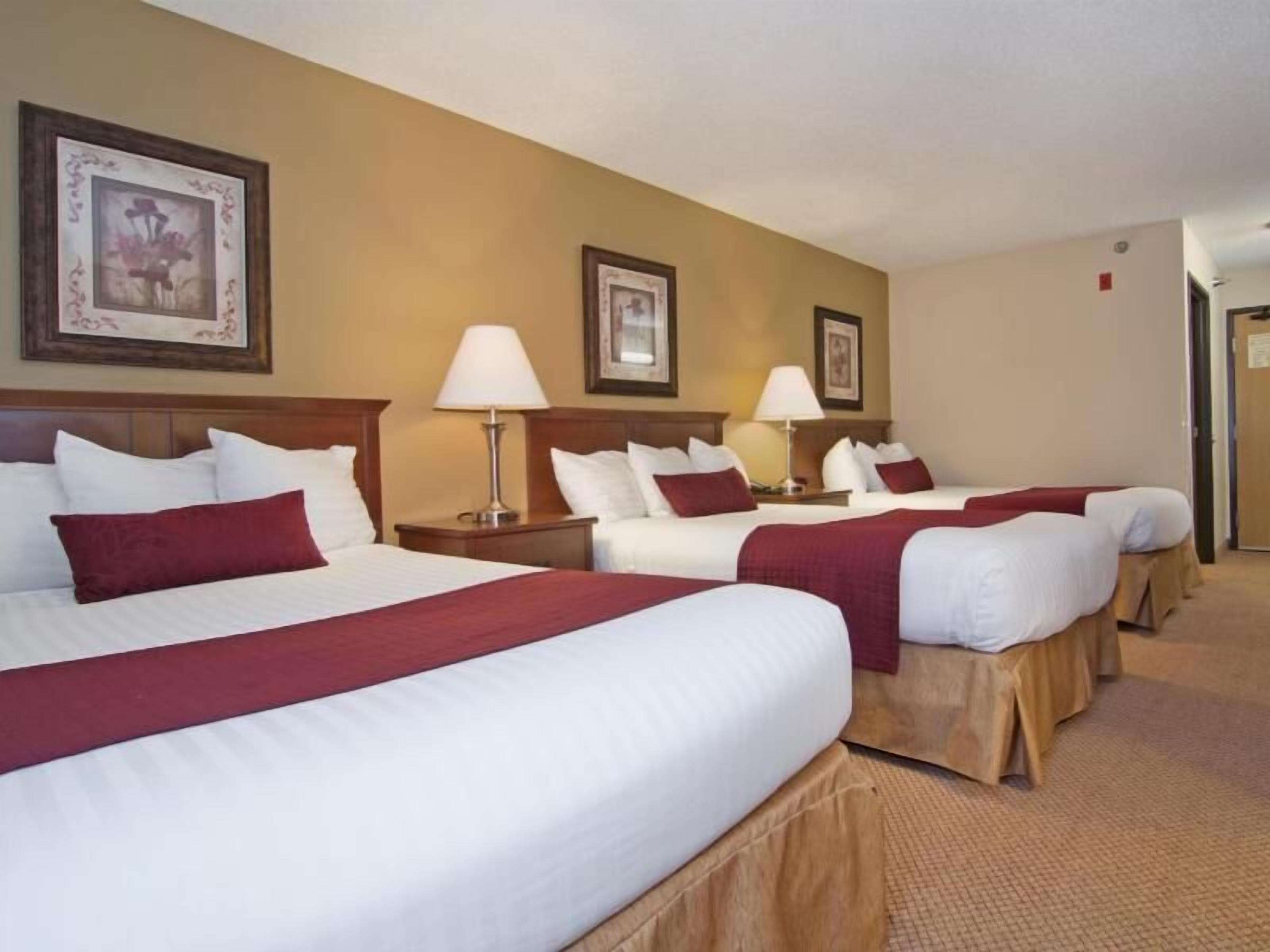 Pillow-top beds, laptop workspace, iron/ironing board