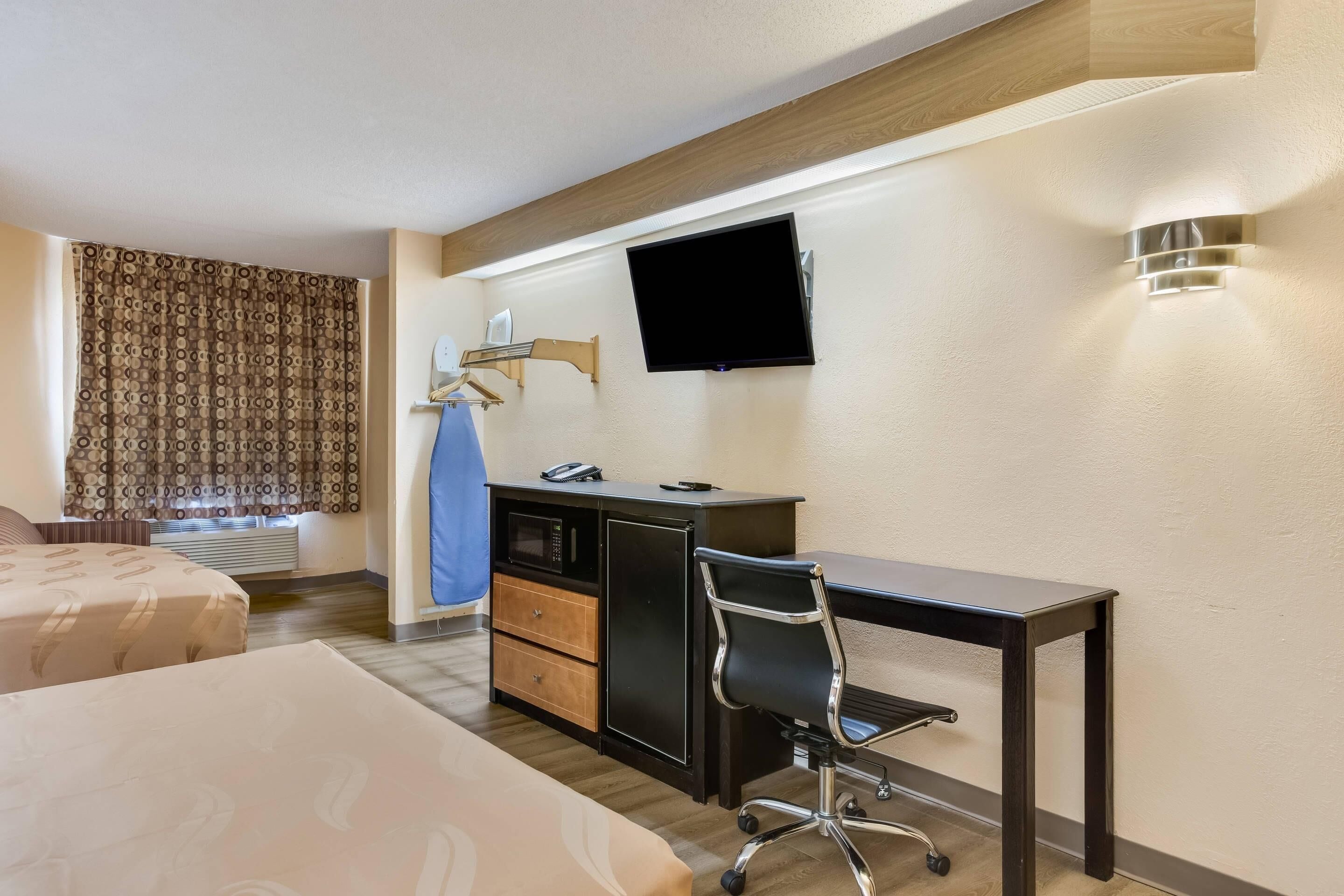 Suite, 2 Double Beds, Non Smoking