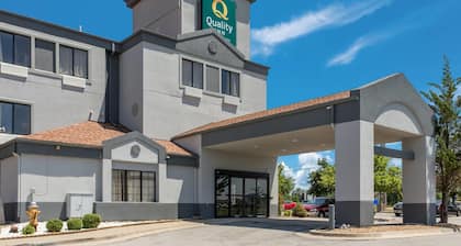 Quality Inn Lees Summit - Kansas City